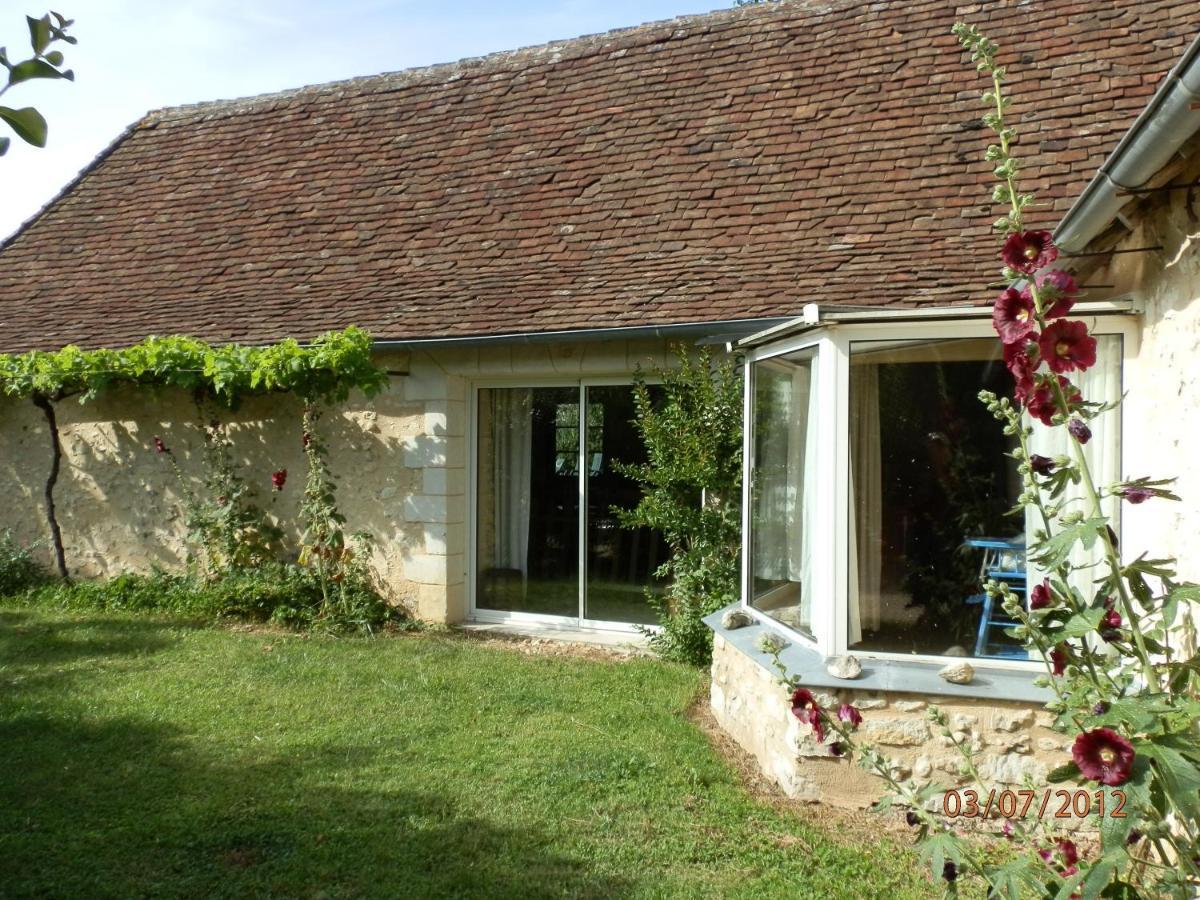 Gite De La Pouvellerie Fossemagne Exteriér fotografie